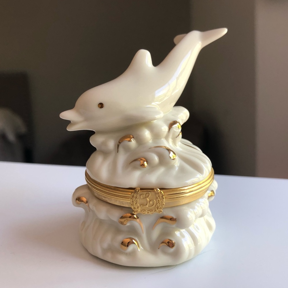 LENOX treasures “The Dolphin Splash Box”